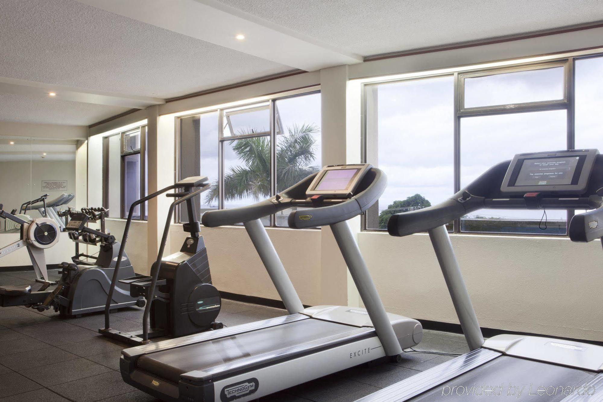 Crown Hotel Port Moresby Facilities photo